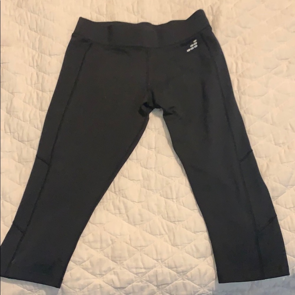 Black, BCG Capri leggings!